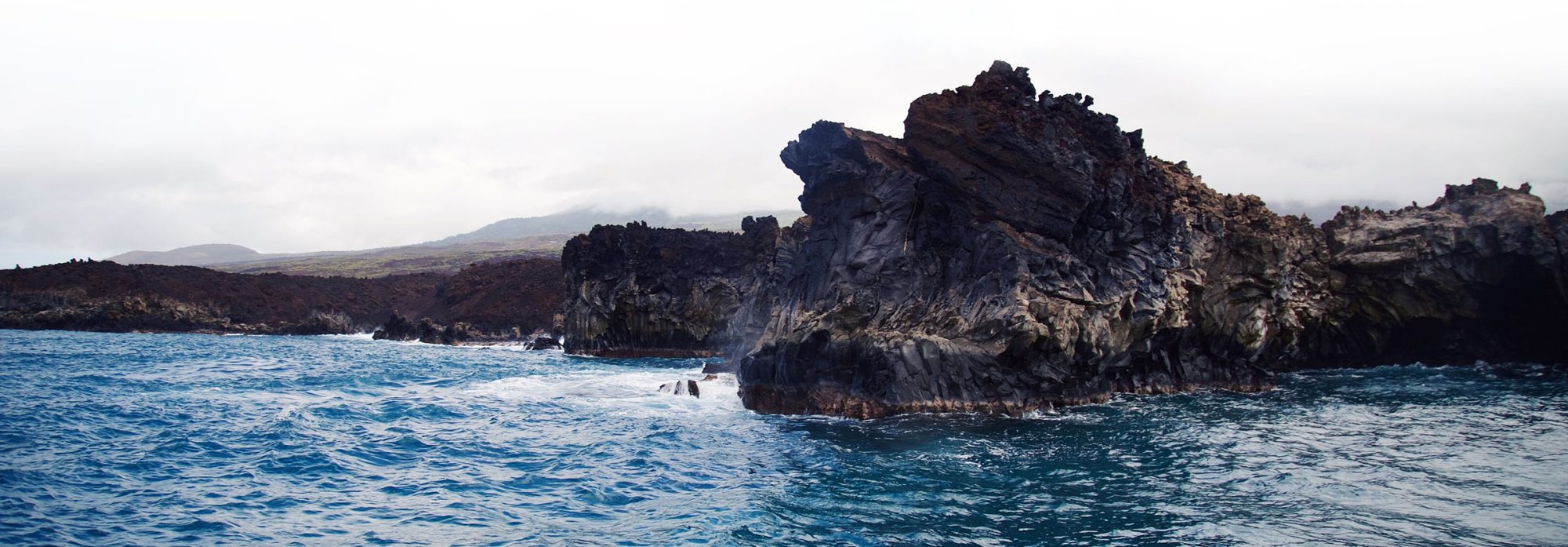 Footer Scene Waves Crashing Background